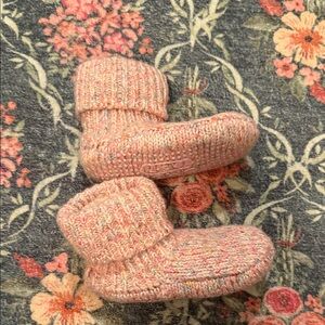 Bombas Toddler  Girls gripper Slippers -pink- 5-7- T1